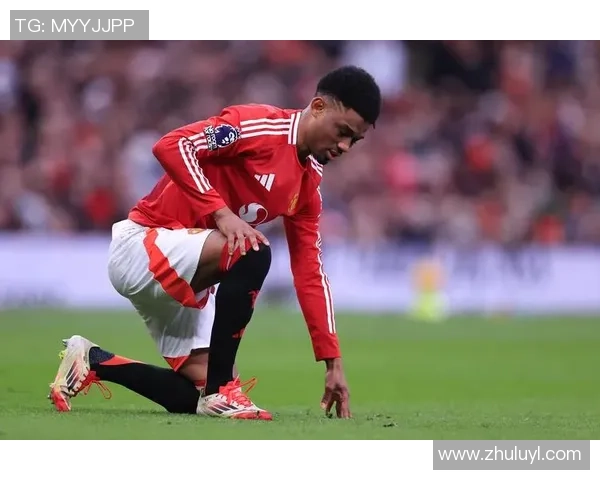 探索完美前锋足球的技巧与战术提升你的比赛表现与团队协作能力